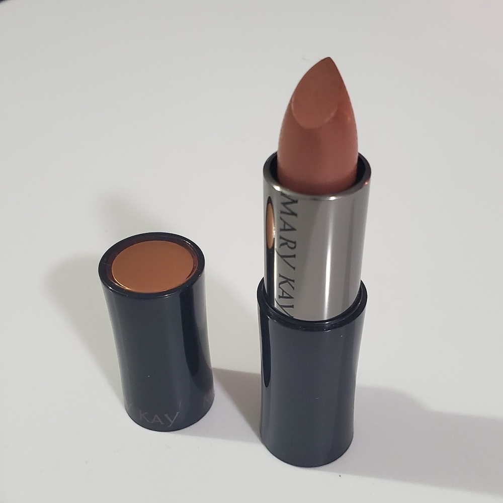 Mary Kay Lipstick- Tanned - Picture 3 of 8